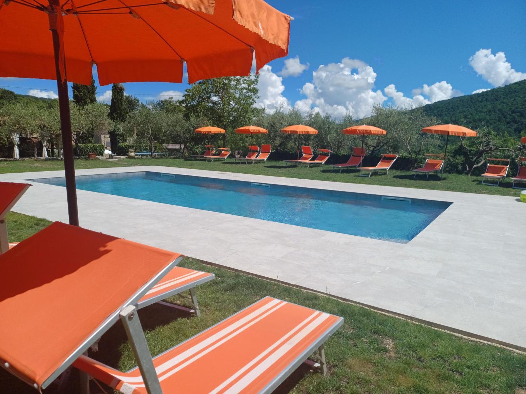Agriturismo Santa Caterina كاستيلنوفو دي فال دي سيسينا المظهر الخارجي الصورة