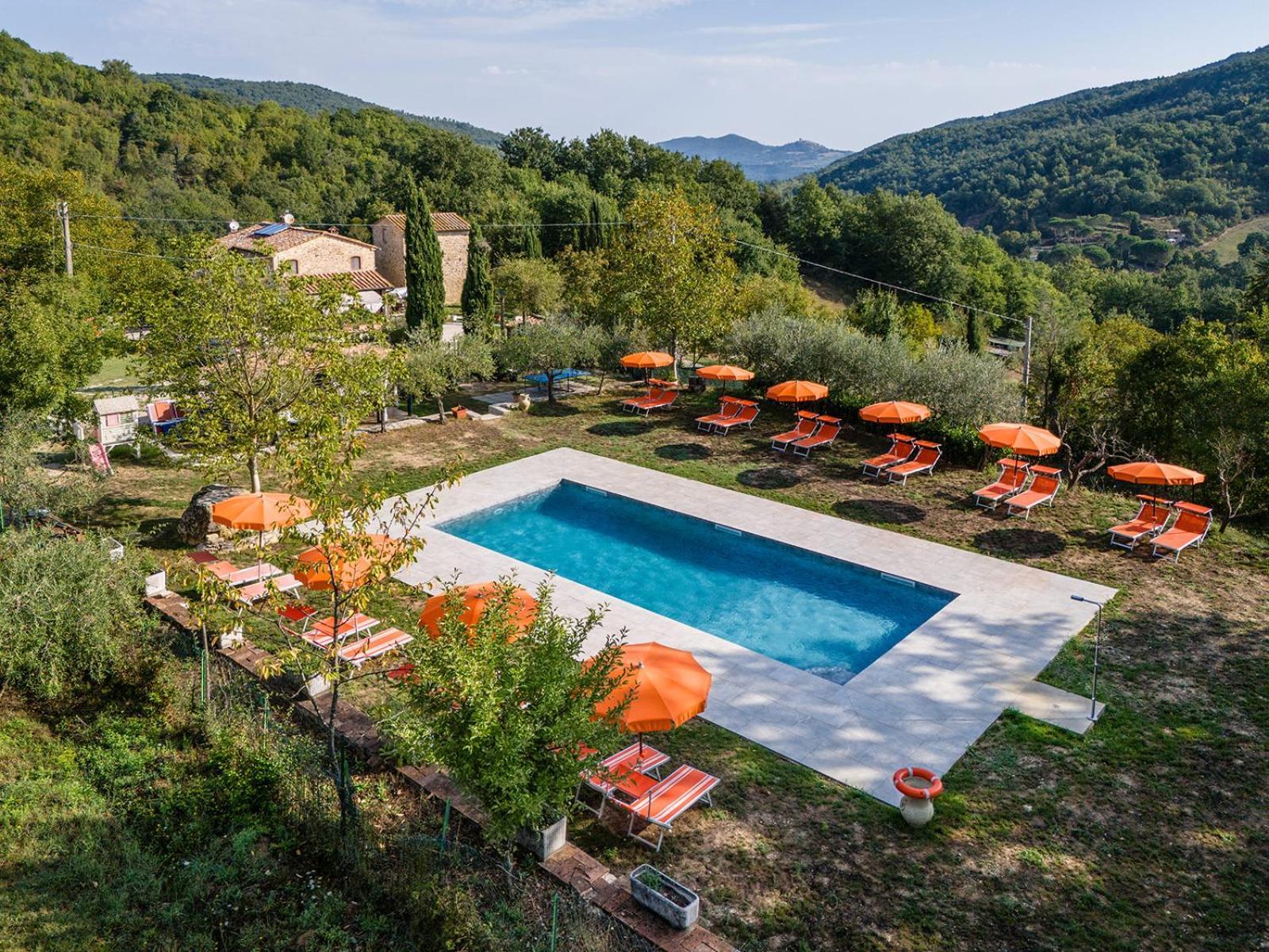 Agriturismo Santa Caterina كاستيلنوفو دي فال دي سيسينا المظهر الخارجي الصورة